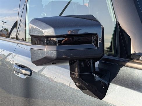 New 2025 GMC Hummer EV 2X image 12