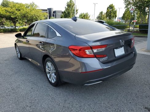 Used 2018 Honda Accord LX image 3