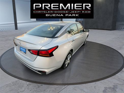 Used 2021 Nissan Altima 2.5 S image 8