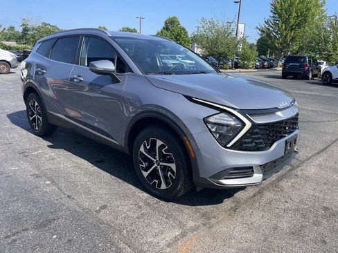 Used 2023 Kia Sportage EX AWD/4WD image 10
