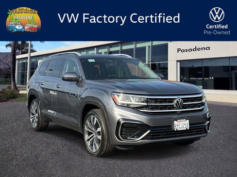 Certified 2022 Volkswagen Atlas SEL Premium image 1