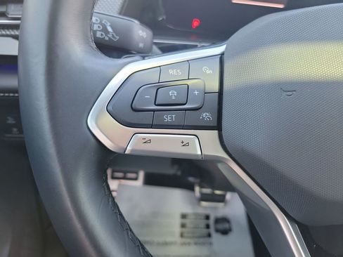 Used 2024 Volkswagen Atlas Cross Sport SEL Premium R-Line image 26