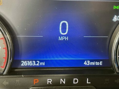Used 2022 Ford Explorer XLT w/ Equipment Group 202A AWD/4WD image 19
