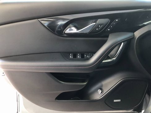 Certified 2024 Chevrolet Blazer RS w/ Driver Confidence II Package image 36