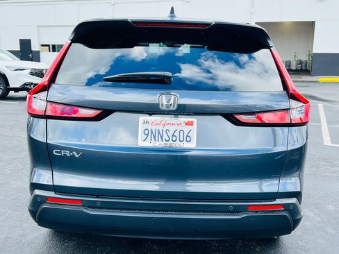 Used 2024 Honda CR-V EX-L image 10