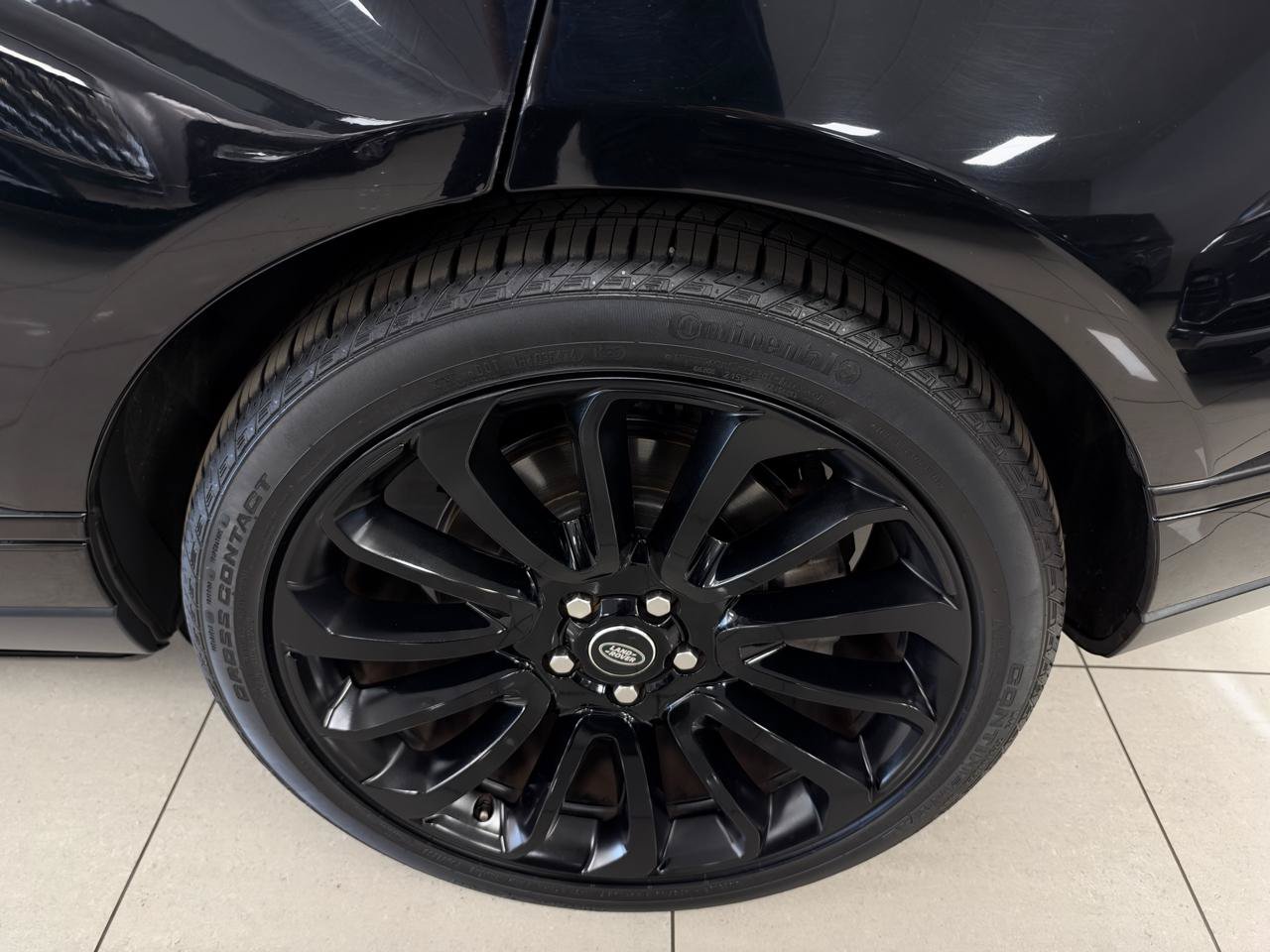 Used 2019 Land Rover Range Rover Long Wheelbase Autobiography AWD/4WD image 48
