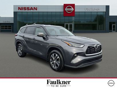 Used 2024 Toyota Highlander XLE