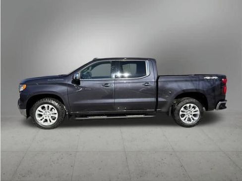Used 2023 Chevrolet Silverado 1500 LTZ image 2