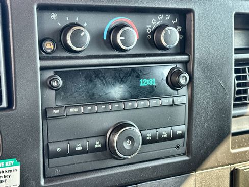 Used 2023 Chevrolet Express 2500 w/ Driver Convenience Package image 13