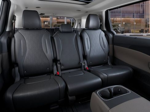 New 2026 Kia Carnival SX FWD image 16