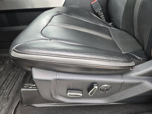 Used 2020 Ford F350 Platinum image 25