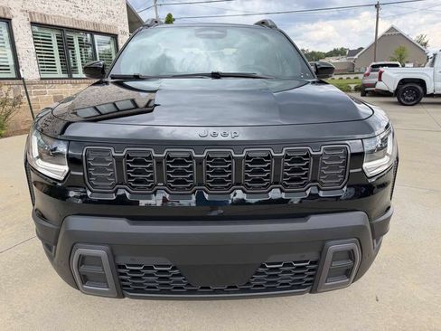 Used 2026 Jeep Cherokee Overland w/ Trailer Tow Group AWD/4WD image 3