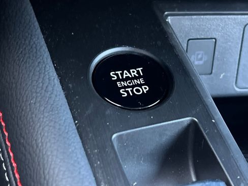 New 2026 Nissan Kicks SR w/ Illumination Package image 27