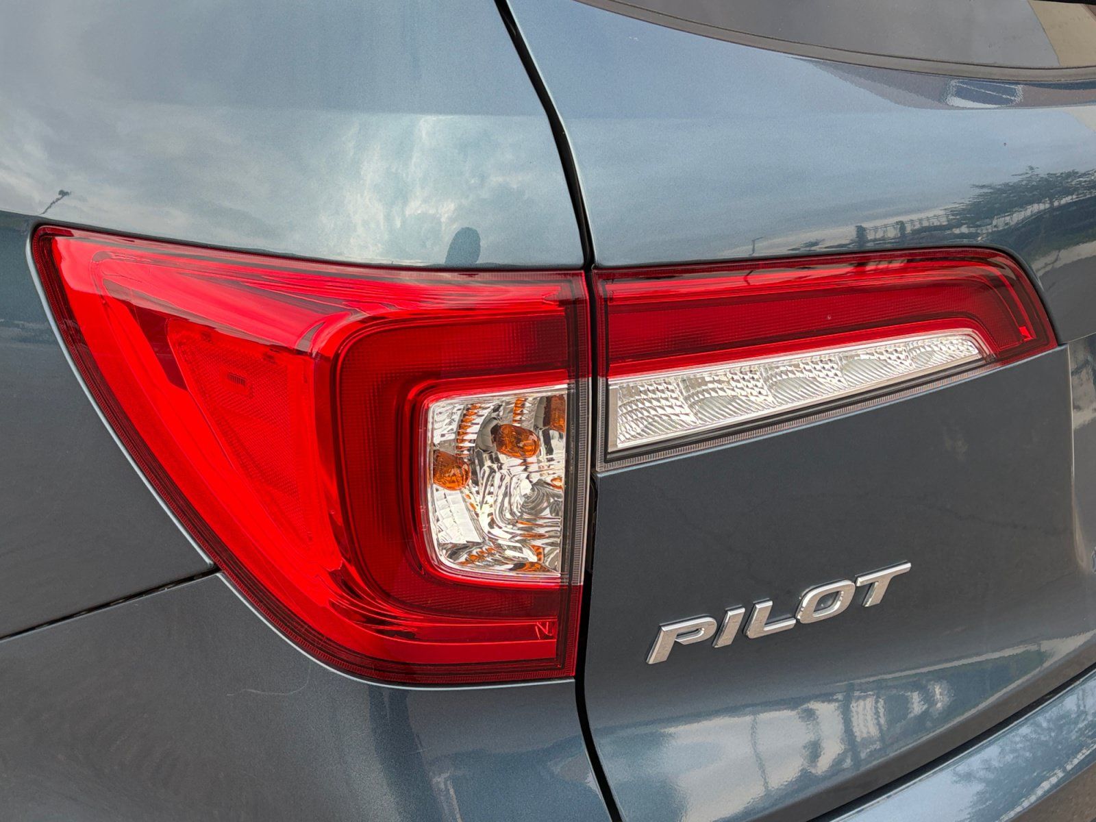 Used 2020 Honda Pilot EX image 27