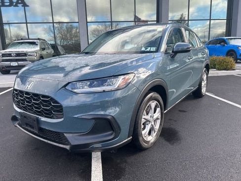 Certified 2023 Honda HR-V LX image 2