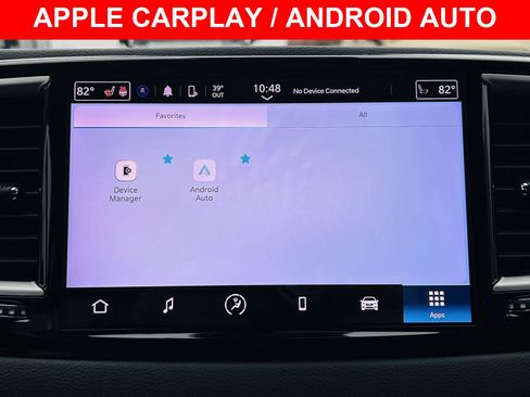 Used 2023 Chrysler Pacifica Touring-L image 4