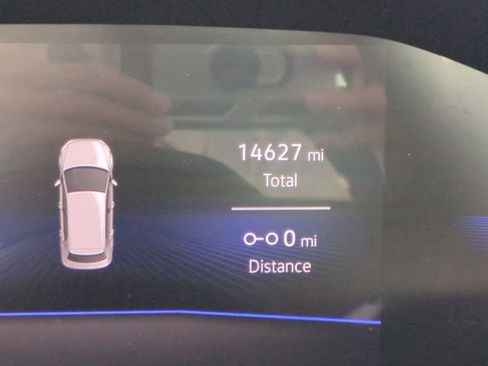 Used 2025 Volkswagen Jetta SE image 33