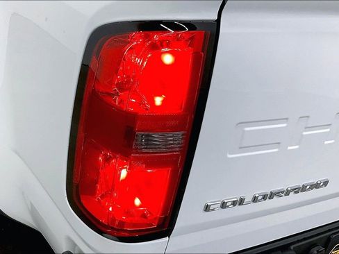 Used 2021 Chevrolet Colorado W/T w/ Custom Special Edition image 24