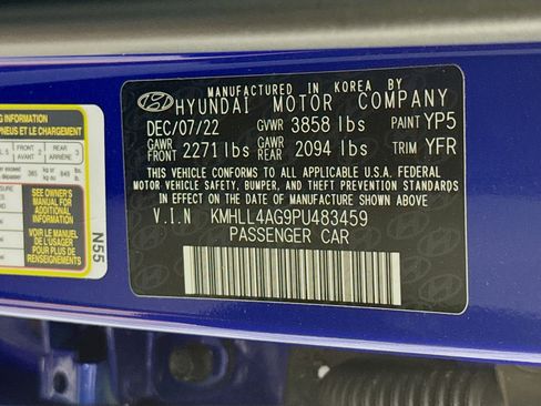 Used 2023 Hyundai Elantra SE image 39