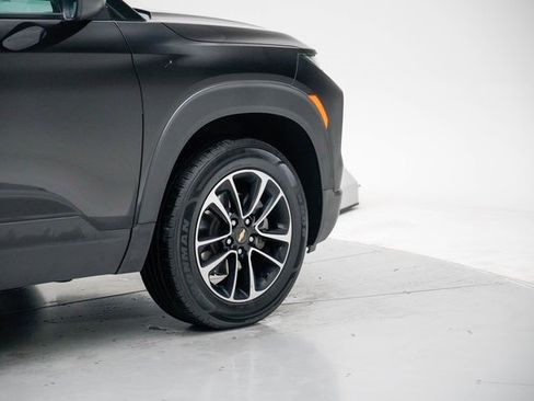 Used 2024 Chevrolet TrailBlazer LT w/ Convenience Package image 7