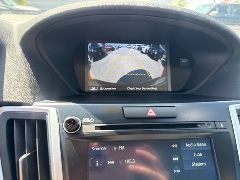 Used 2018 Acura TLX FWD image 15