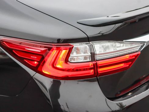 Used 2017 Lexus ES 350 image 8