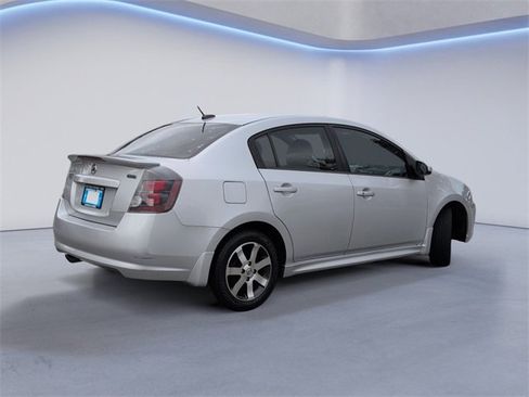 Used 2012 Nissan Sentra 2.0 SR w/ Special Edition Pkg image 4