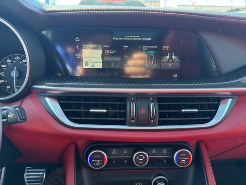 Used 2020 Alfa Romeo Stelvio Ti Sport image 17