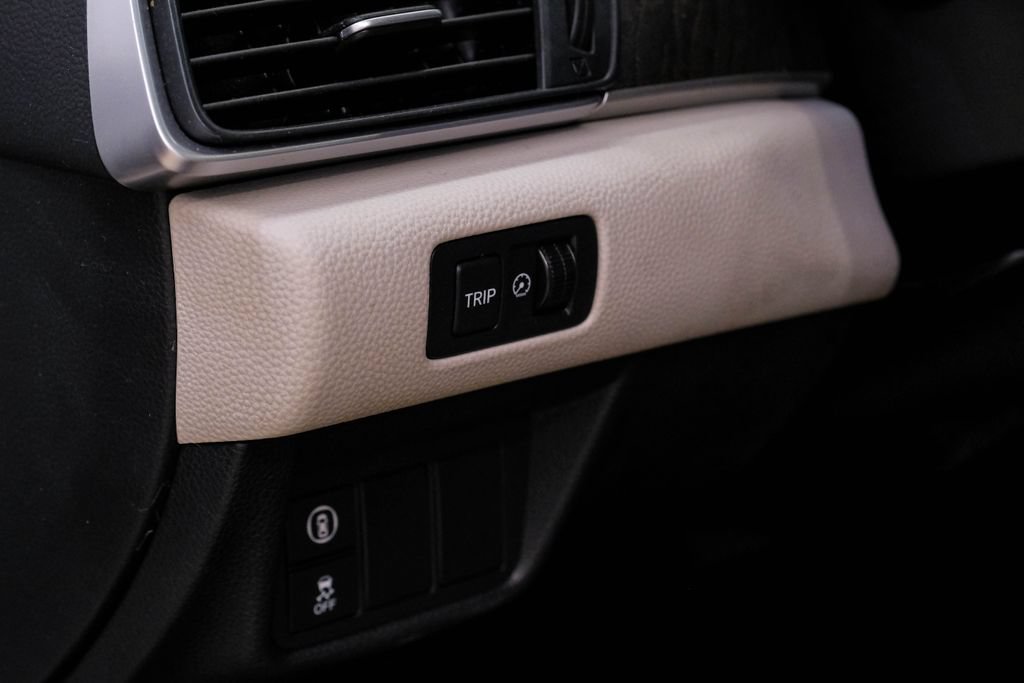 Used 2019 Honda Accord EX-L image 34