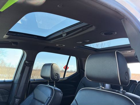 Used 2022 Chevrolet Traverse Premier w/ Redline Edition image 20