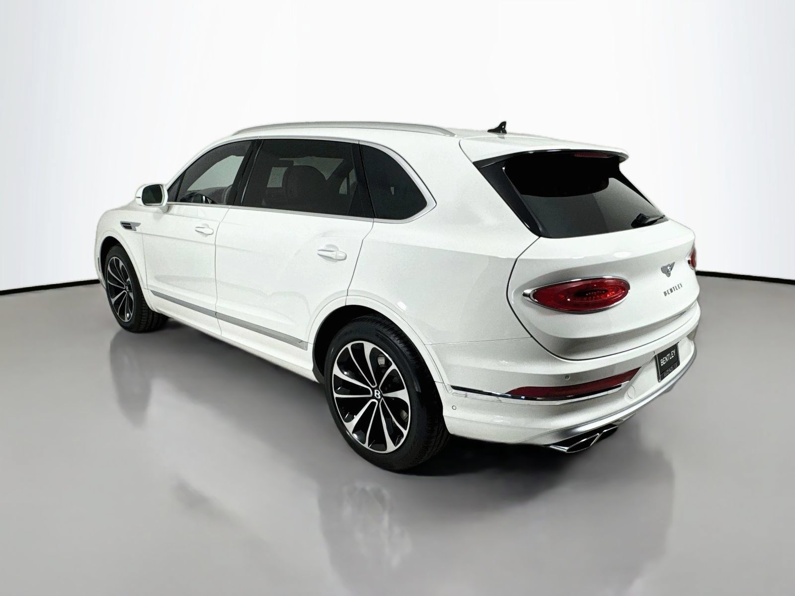 Certified 2023 Bentley Bentayga Extended Wheelbase AWD/4WD image 6