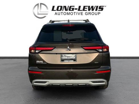 Used 2023 Mitsubishi Outlander SEL AWD/4WD image 5