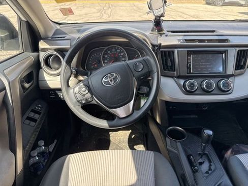 Used 2014 Toyota RAV4 LE image 16