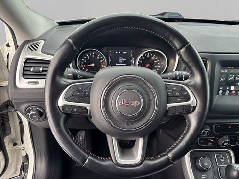 Used 2020 Jeep Compass Latitude w/ Cold Weather Group image 23