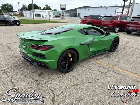 Used 2026 Chevrolet Corvette E-Ray w/ ZER Performance Package AWD/4WD image 4
