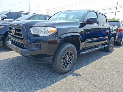 Used 2023 Toyota Tacoma SR AWD/4WD image 3