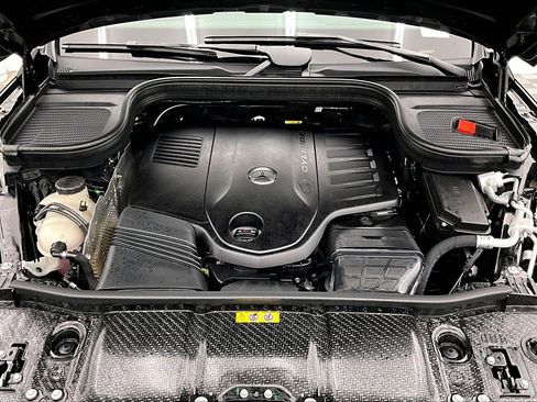 Used 2026 Mercedes-Benz GLE 450 4MATIC image 9