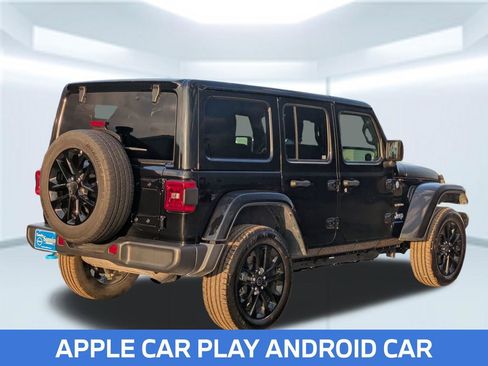 Used 2024 Jeep Wrangler Unlimited Sahara image 5