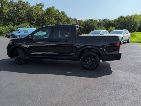 Used 2025 Honda Ridgeline Black Edition image 2