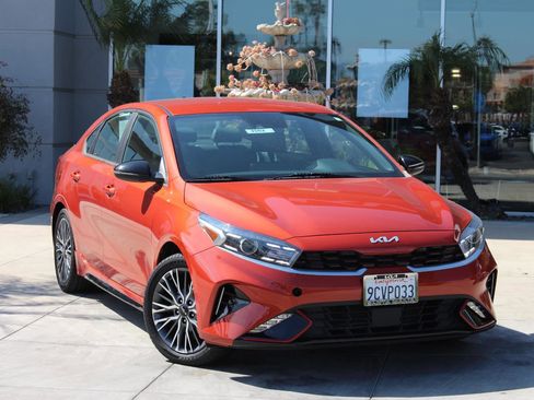 Certified 2023 Kia Forte GT-Line w/ GT-Line Technology Package image 2