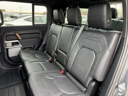Used 2023 Land Rover Defender 130 S image 16