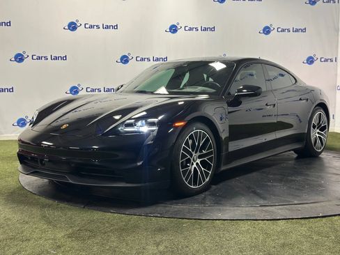 Used 2022 Porsche Taycan image 6