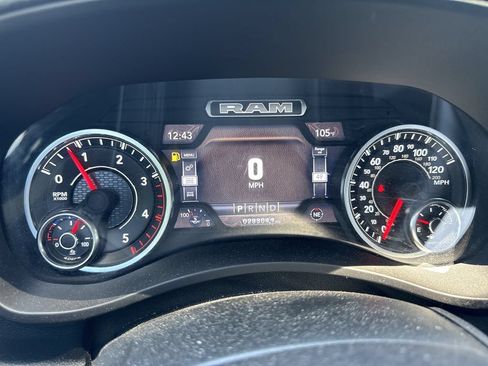 Used 2024 RAM 2500 Laramie AWD/4WD image 13