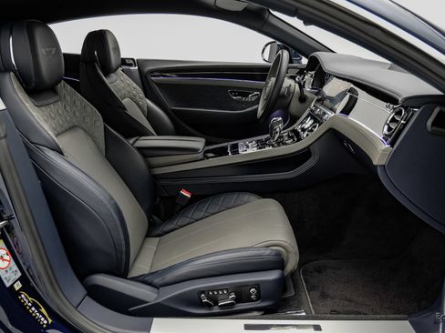 Used 2020 Bentley Continental GT AWD/4WD image 53