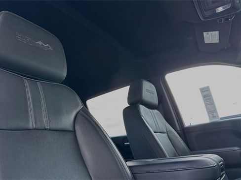 Used 2022 Chevrolet Silverado 1500 High Country w/ Z71 Off-Road Package image 20