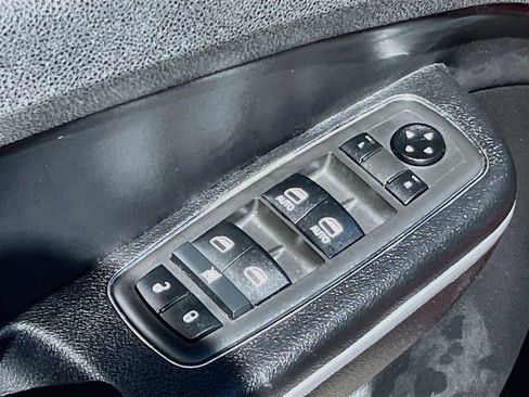 Used 2021 Chrysler 300 S RWD image 18