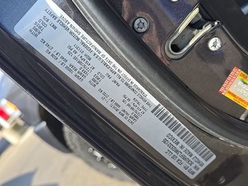 Used 2021 RAM 2500 Laramie w/ Safety Group AWD/4WD image 12