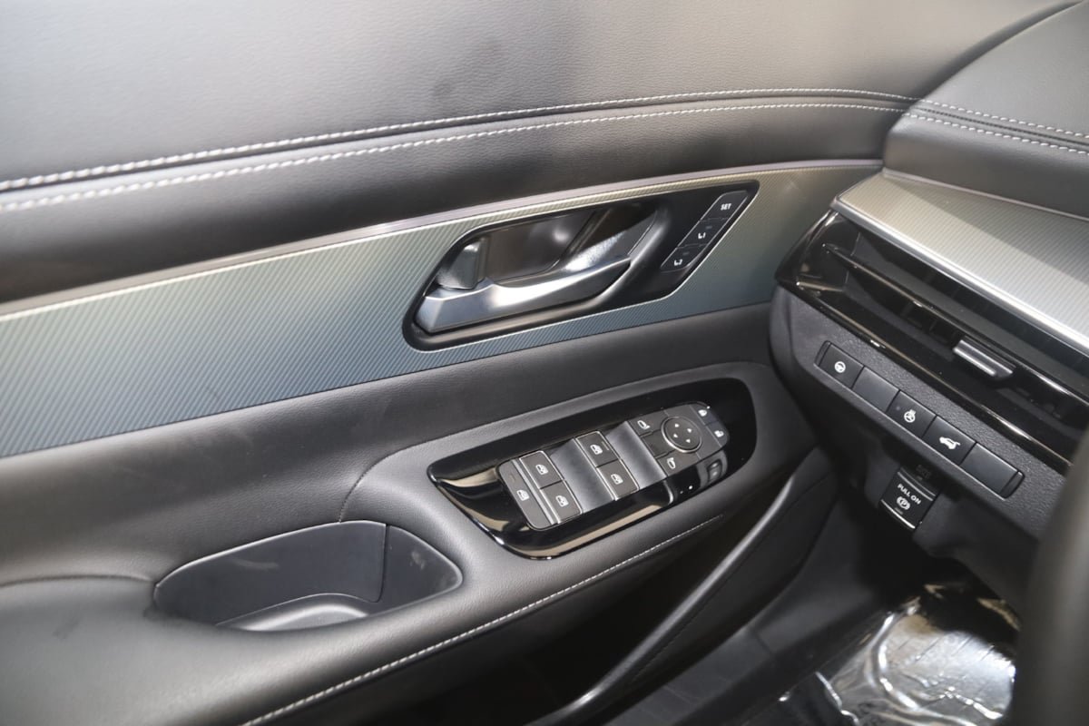 Used 2025 Nissan Murano SL AWD/4WD image 28