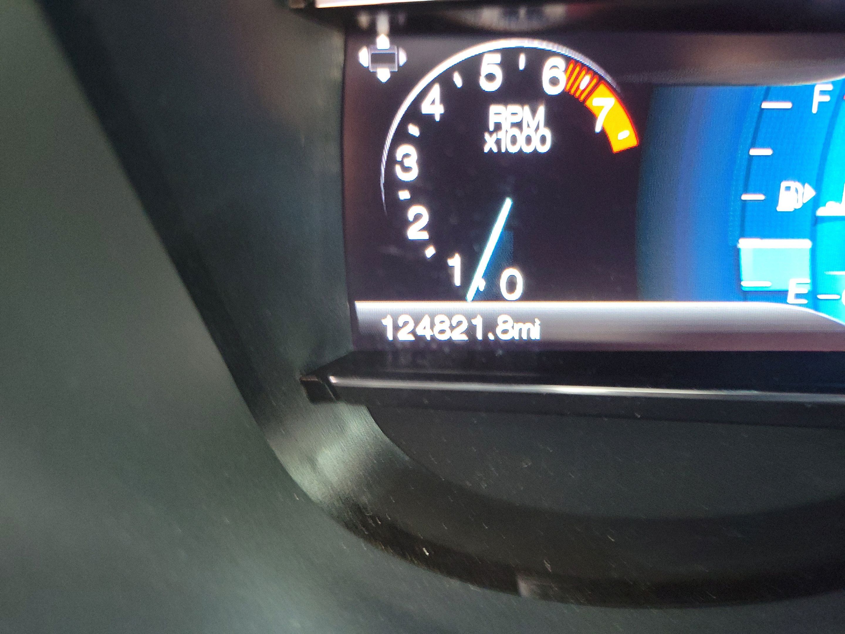 Used 2017 Ford Explorer XLT w/ Equipment Group 201A FWD image 26