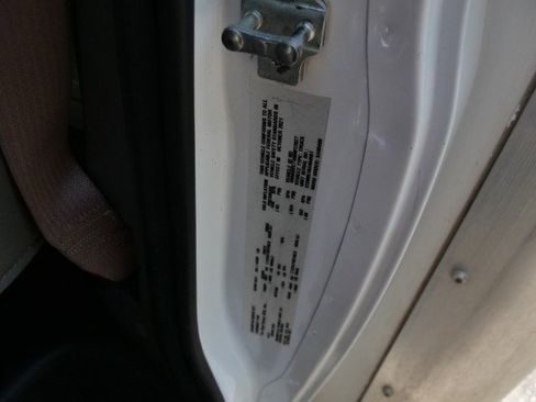 Used 2021 Chevrolet Express 4500 Extended w/ Power Convenience Package RWD image 33